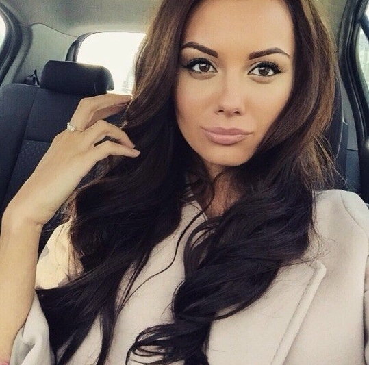 У меня богатое сексуальное воображение, и я готова сделать твои самые запретные фантазии реальностью. Моя улыбка освобождает тебя от всех проблем и наполняет твою жизнь удовольствием. Я мастер в искусстве нежных ласк и страстных эмоций. Обожаю удивлять и поражать своими возможностями в постели. Мои отзывы говорят сами за себя – я неповторима и блестяща во всех отношениях. Предлагаю тебе эксклюзивное и незабываемое время, которое превратит нашу встречу в магический опыт. Фото 100% реальные. Жду тебя в Москве. 💋 Ксюшка